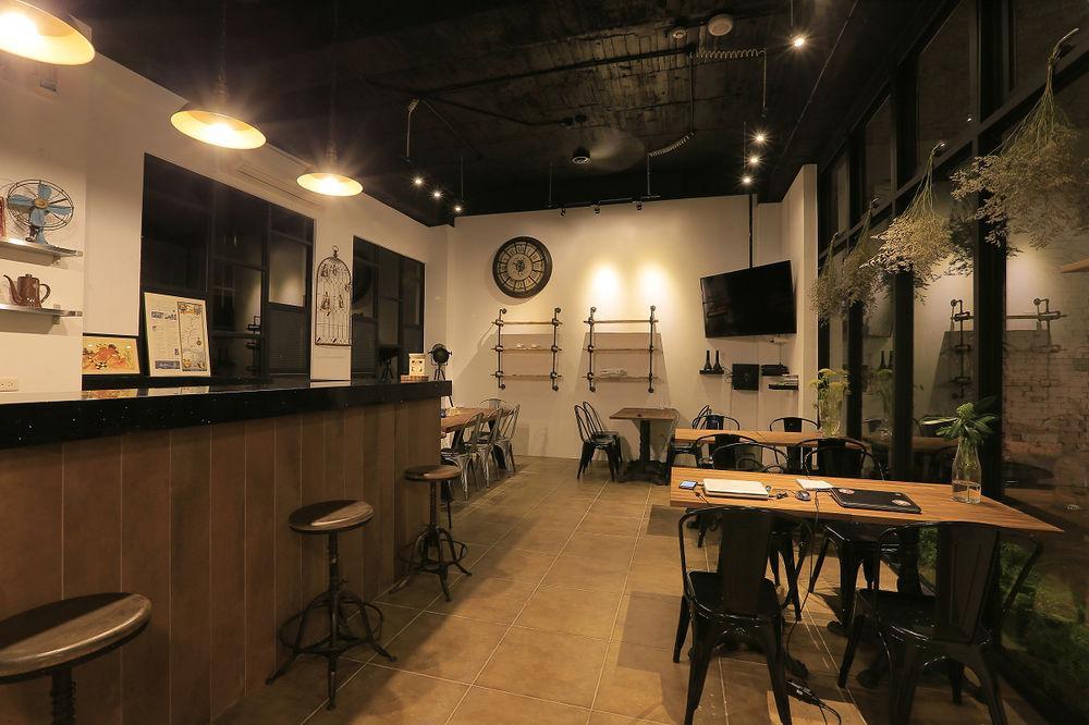 Backpacker 41 Hostel - Ταϊχούνγκ Εξωτερικό φωτογραφία